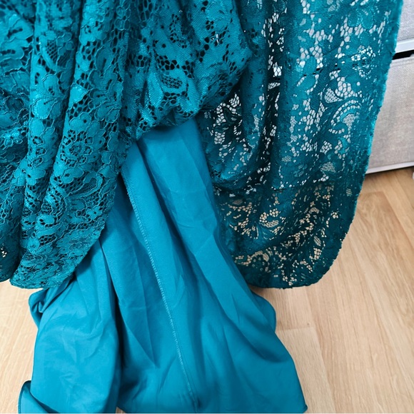 David bridal allover lace illusion plunge gown - jade missy sz 4 - Picture 9 of 16